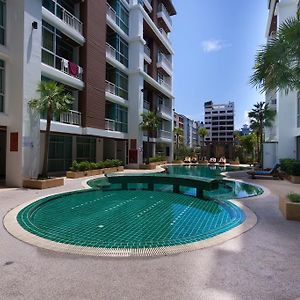 Icheck Inn Residences Patong
